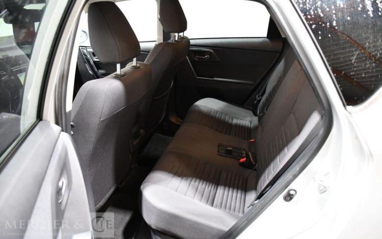 TOYOTA AURIS 1.8 HSD 136H 100 FULL-HYBRID DESIGN  BVA GRIS EZ-847-VN