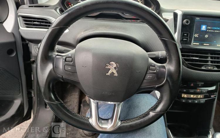 PEUGEOT 208 1.5 BLUEHDI 100 ALLURE BUSINESS GRIS FB-790-WX