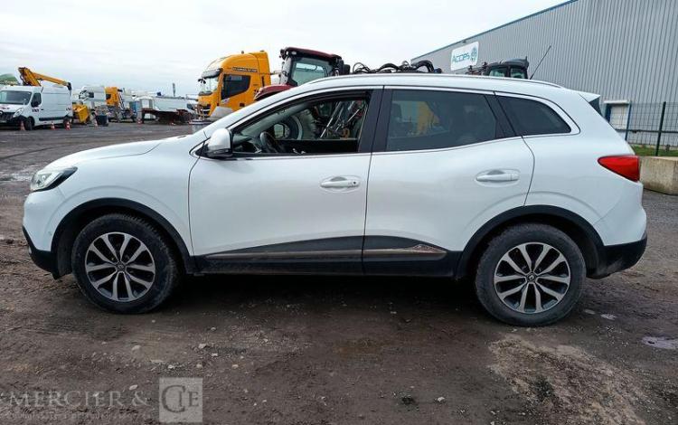 RENAULT KADJAR 1,2 TCE 130 ENERGY INTENS EDC – ESSENCE – 79652 KMS – ANNEE 2018 BLANC FD-884-HT