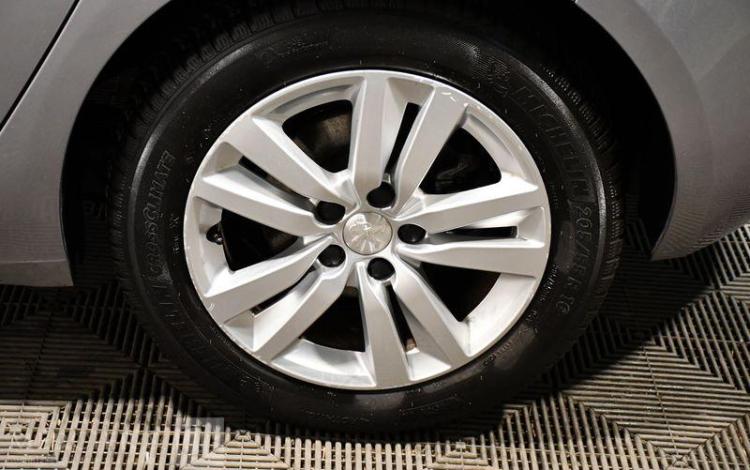 PEUGEOT 308 BUSINESS BLUEHDI 130 S&S GRIS FE-101-AD