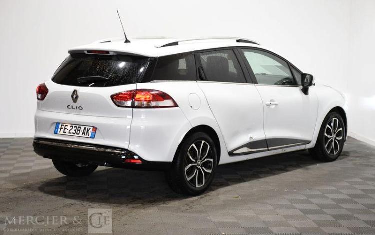 RENAULT CLIO ESTATE 90CH INTENS BLANC FE-238-AK