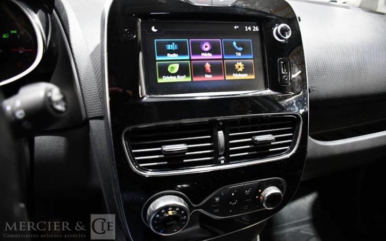 RENAULT CLIO ESTATE 90CH INTENS BLANC FE-238-AK