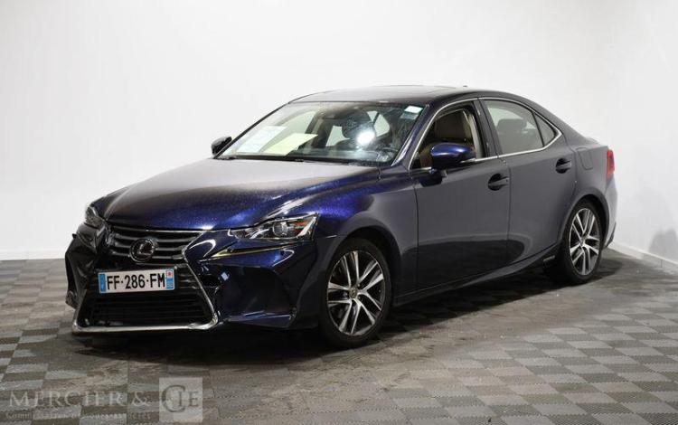 LEXUS IS BLEU FF-286-FM