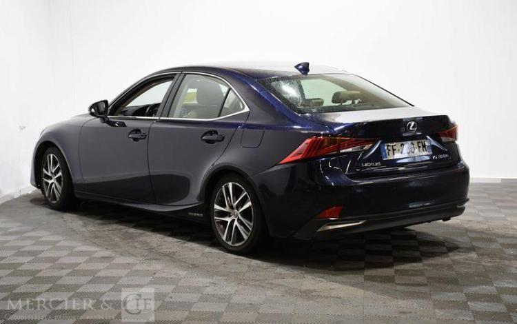 LEXUS IS BLEU FF-286-FM