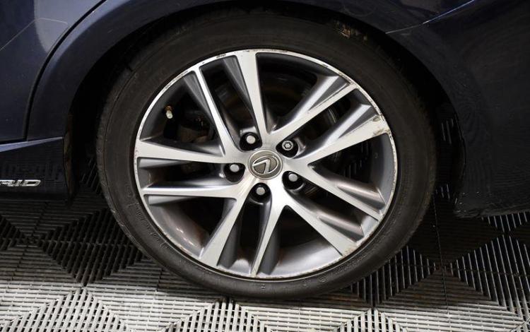 LEXUS IS BLEU FF-286-FM