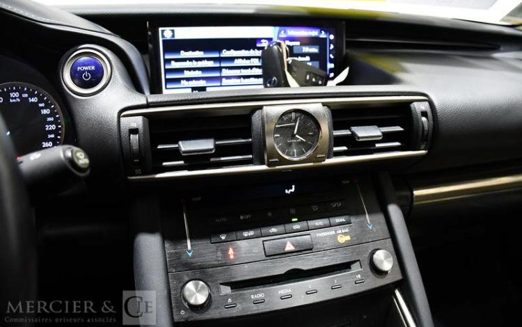 LEXUS IS BLEU FF-286-FM