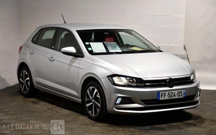 VOLKSWAGEN POLO    1,0 TSI 95 CONNECT GRIS FF-524-DS