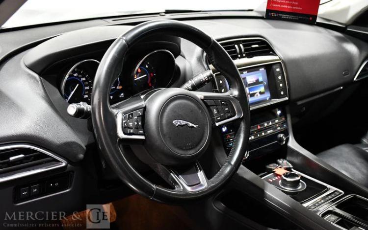 JAGUAR F-PACE 2,0 D 180 R-SPORT AWD BVA NOIR FG-667-VN