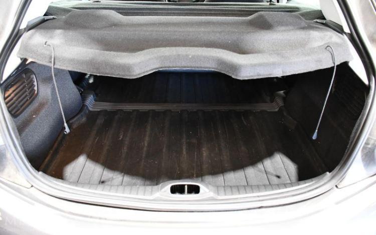 PEUGEOT 208 AFF PURETECH 82CH PREMIUM PACK 5P GRIS FJ-086-SW