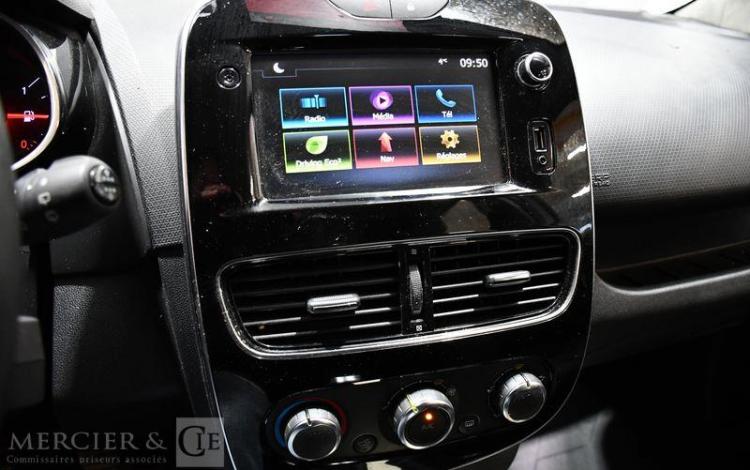 RENAULT CLIO IV SOCIETE 1.5 DCI 75ch BUSINESS REVERSIBLE BLANC FJ-093-AC