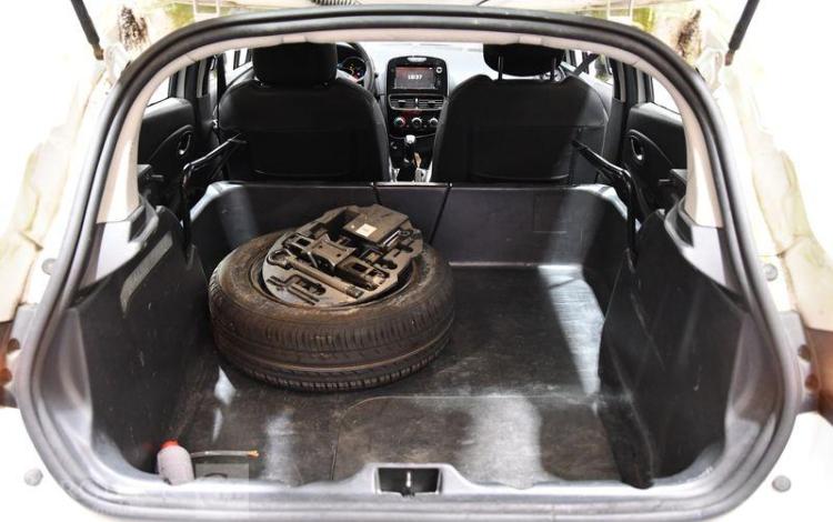 RENAULT CLIO IV SOCIETE 1.5 DCI 75ch BUSINESS REVERSIBLE BLANC FK-361-GF