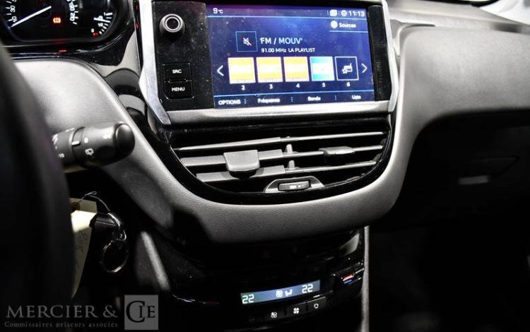 PEUGEOT 208 AFF PURETECH 82CH BVM5 PREMIUM PACK  FK-838-AX