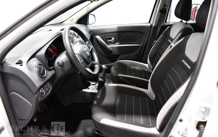 DACIA SANDERO STEPWAY BLUE DCI 95 BLANC FL-434-AY