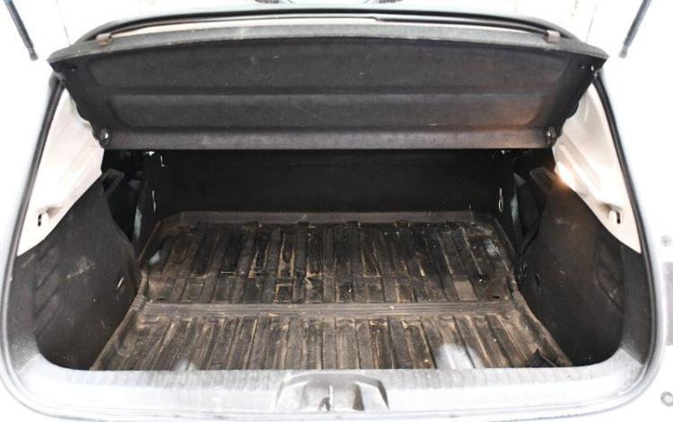 RENAULT CLIO STE AIR NAV BLUE DCI 85 BLANC FL-646-YL