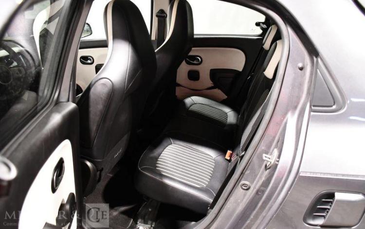 RENAULT TWINGO 0.9 TCE 90ch INTENS EDC GRIS FL-780-TA