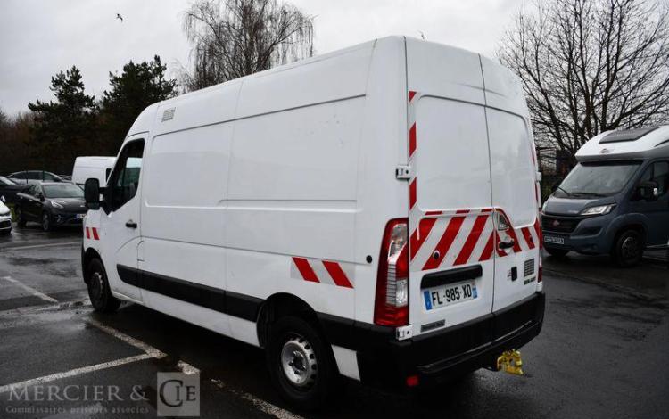 RENAULT MASTER GCF F3500 L2H2 DCI 135 BLANC FL-985-XD