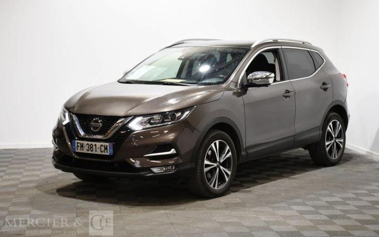 NISSAN QASHQAI 1,3 DIG-T N-CONNECTA MARRON FM-381-CM