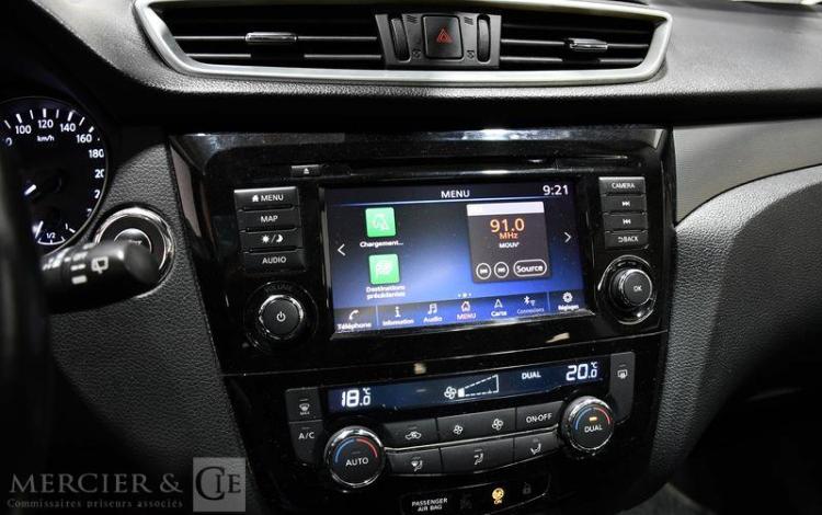 NISSAN QASHQAI 1,3 DIG-T N-CONNECTA MARRON FM-381-CM