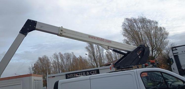 RENAULT TRAFIC 1,6DCI 120CV AVEC NACELLE KLUBB/K21 – 9M – 1138 HEURES  – ANNEE 2020 BLANC FN-131-ML