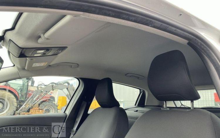 RENAULT CLIO STE 85CH AIR NAV BLANC FN-409-HJ