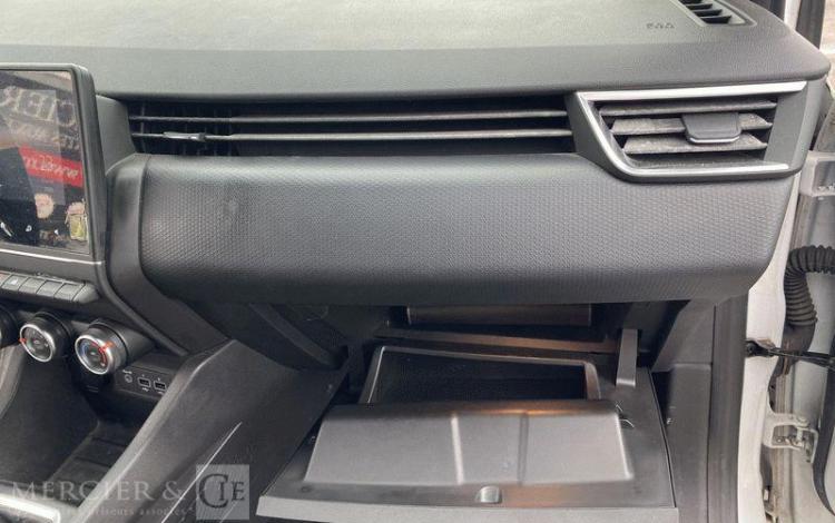 RENAULT CLIO STE 85CH AIR NAV BLANC FN-409-HJ