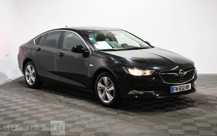 OPEL INSIGNIA GRAND SPORT ELEGANCE NOIR FN-832-BR