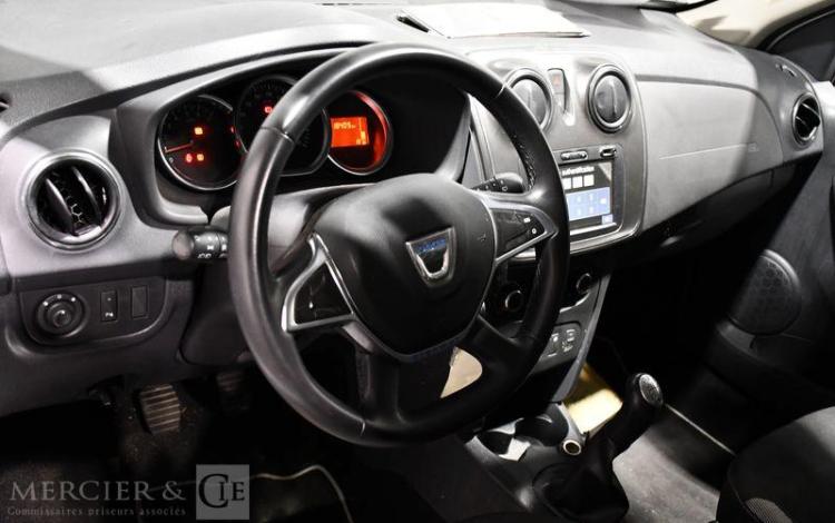 DACIA SANDERO STEPWAY BLUE DCI 95  FN-927-ER