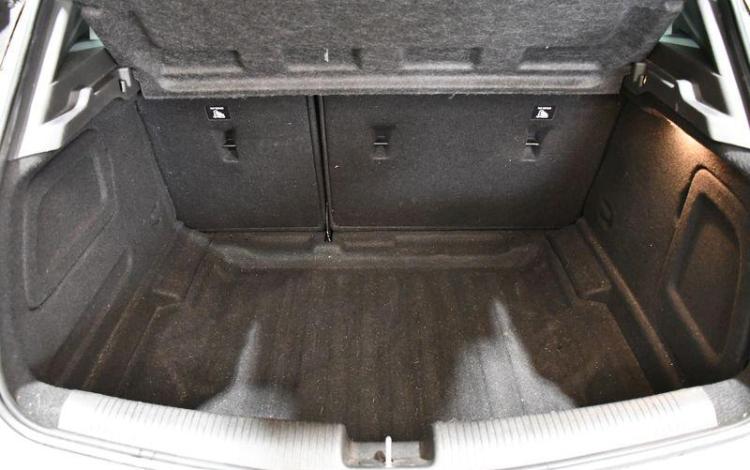 OPEL ASTRA 1,2 TURBO BLANC FQ-130-XX