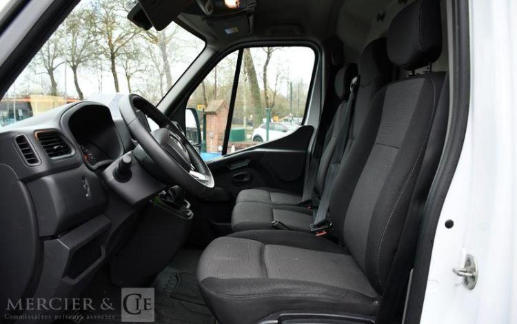 RENAULT MASTER 2.3 DCI 135ch 3T5 L2H2 GRAND-CONFORT BLANC FQ-681-XC