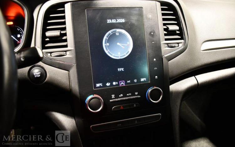 RENAULT MEGANE BERLINE INTENS TCE 140 FAP NOIR FR-409-EQ