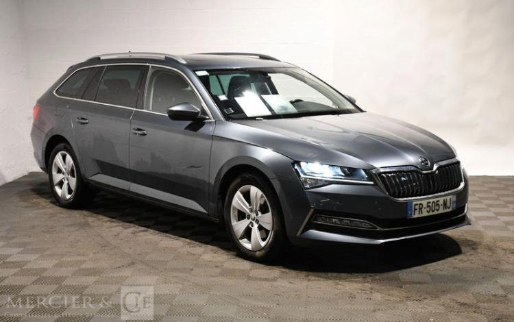 SKODA SUPERB COMBI BUSINESS 1,4 TSI BLEU FR-505-NJ