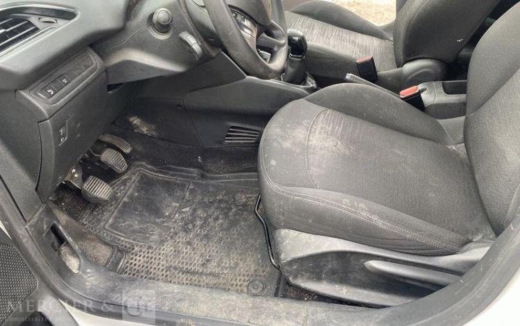 PEUGEOT 208 AFF 100CH PREMIUM PACK BLANC FR-602-LK