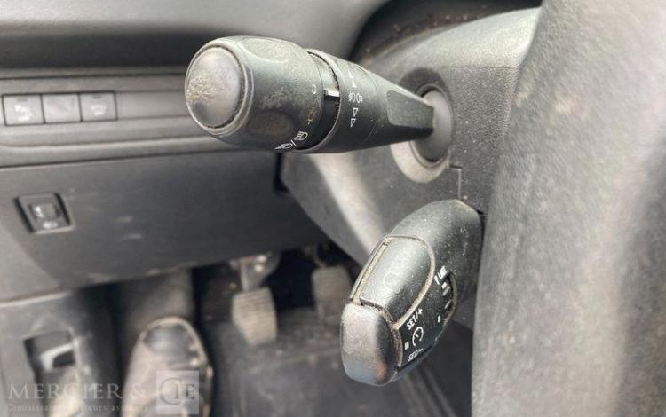 PEUGEOT 208 AFF 100CH PREMIUM PACK BLANC FR-602-LK