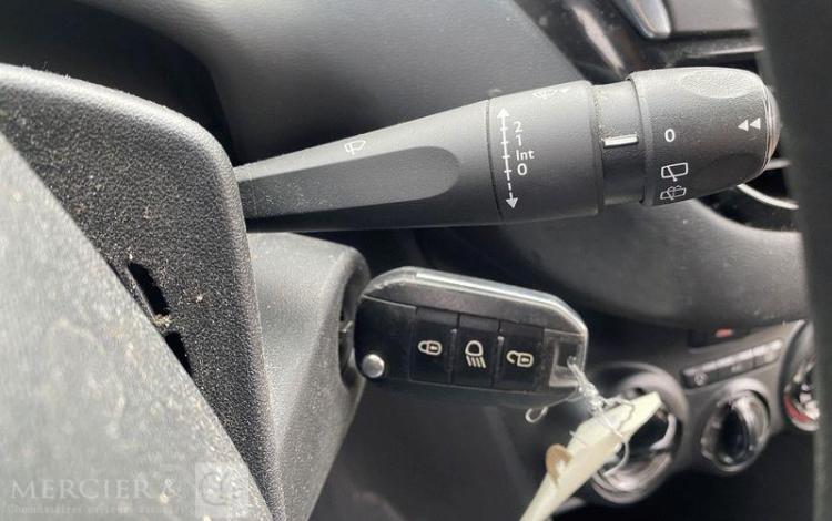 PEUGEOT 208 AFF 100CH PREMIUM PACK BLANC FR-602-LK