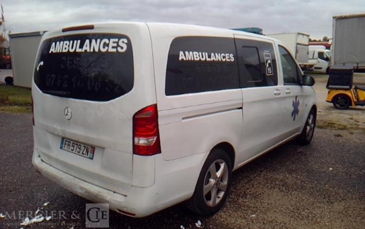 MERCEDES VITO 114 CDI 2.1 CDI 16V 136CV AMBULANCE BLANC FR-979-ZN