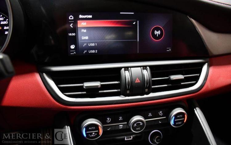 ALFAROMEO GIULIA VELOCE MT20 2,2 JTD 210 AT8 Q4 GRIS FS-405-SJ