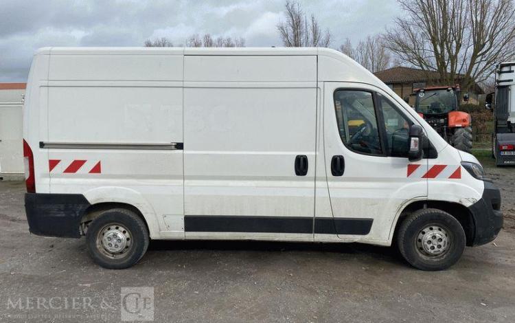 PEUGEOT BOXER 335 L2H2 140CH ASPHALT BLANC FS-874-JX