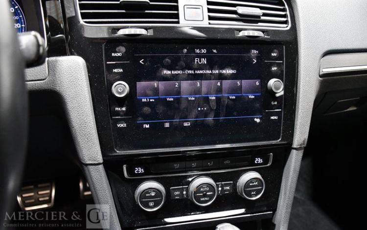 VOLKSWAGEN GOLF GTE HYBRIDE RECHARGEABLE GRIS FT-817-HX