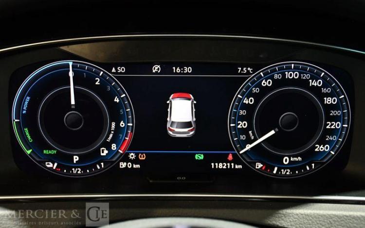 VOLKSWAGEN GOLF GTE HYBRIDE RECHARGEABLE GRIS FT-817-HX