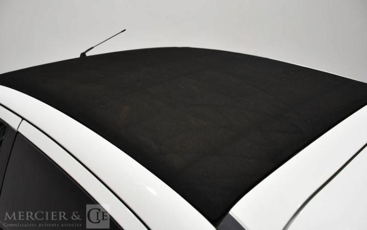 PEUGEOT 108 1,0 VTI 70 TOP ROLAND GARROS BLANC FV-243-QX