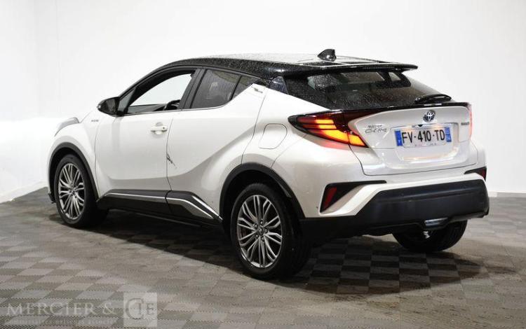 TOYOTA C-HR 1.8 HSD 122ch DISTINCTIVE E-CVT BLANC FV-410-TD