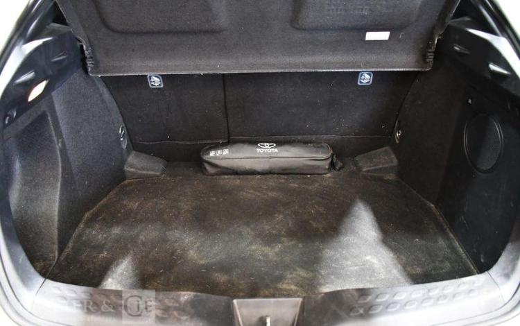 TOYOTA C-HR 1.8 HSD 122ch DISTINCTIVE E-CVT BLANC FV-410-TD