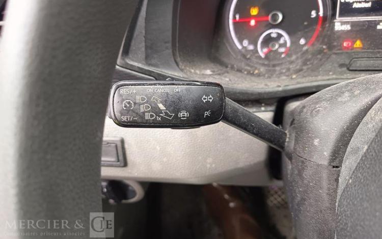 VOLKSWAGEN TRANSPORTER T6.1 FOURGON L1 2.0 TDI 16V 110 CV – DIESEL – 93455 KMS – ANNEE 2020 BLANC FV-760-FF