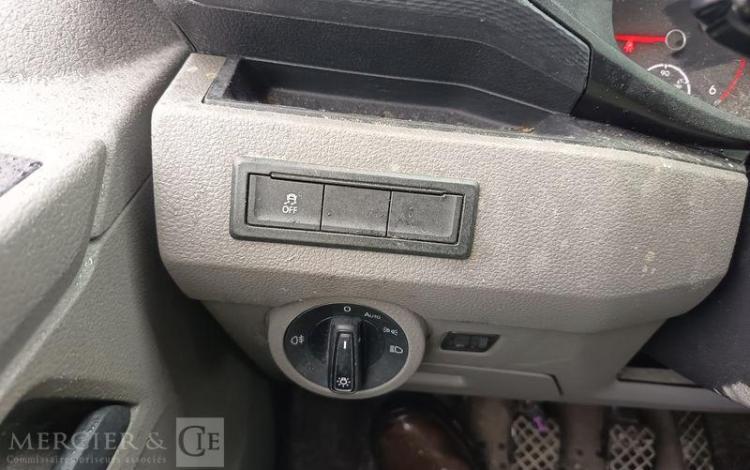 VOLKSWAGEN TRANSPORTER T6.1 FOURGON L1 2.0 TDI 16V 110 CV – DIESEL – 93455 KMS – ANNEE 2020 BLANC FV-760-FF