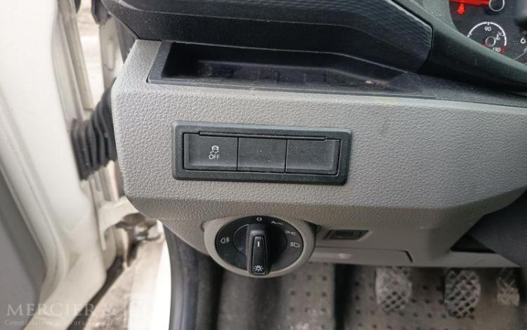 VOLKSWAGEN TRANSPORTER T6.1 FOURGON L1 2.0 TDI 16V 110 CV – DIESEL – 72620 KMS – ANNEE 2020 BLANC FV-858-BW