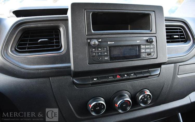 RENAULT MASTER GCF F2800 L1H1 DCI 135 BLANC FV-911-TH