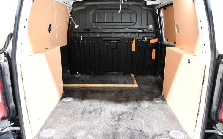 PEUGEOT PARTNER STD 100CH GRIP BLANC FV-992-ME