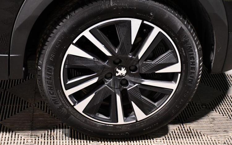 PEUGEOT 2008 BLUEHDI 130CH S&S EAT8 ALLURE  FW-055-DX