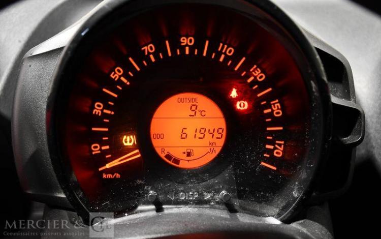 CITROEN C1 VTI 72 S&S FEEL ROUGE FW-081-FP