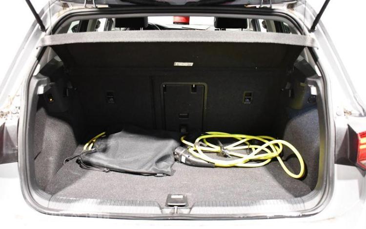 VOLKSWAGEN GOLF 8 STYLE GRIS FX-170-PY